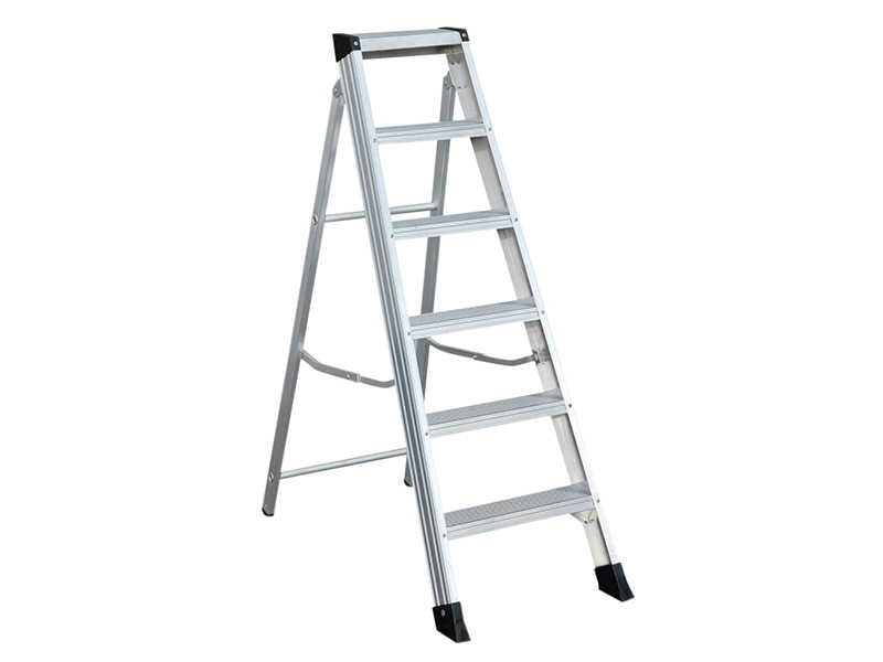 Zarges EN131 Professional Swingback Steps, Open 1.27m Closed 1.45m 6 Rungs ZAR100506