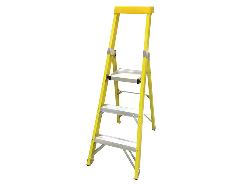 Zarges GRP Platform Steps, Platform Height 0.82m 3 Rungs ZAR300803